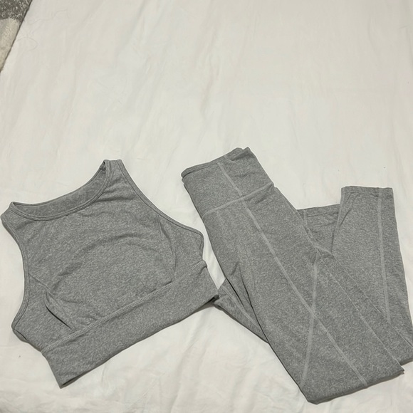 Workout Set - Picture 1 of 2